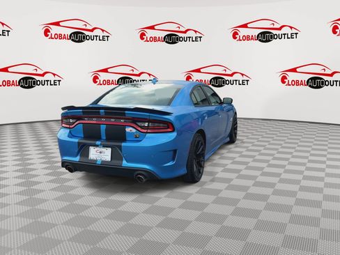 Used 2019 Dodge Charger Scat Pack w/ Dynamics Package RWD image 7