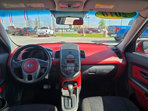Used 2010 Kia Soul Sport FWD image 16