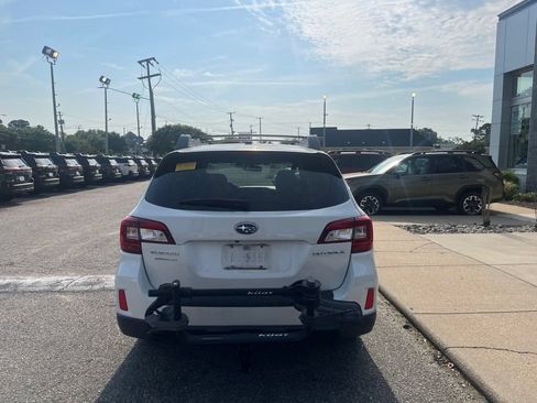 Used 2015 Subaru Outback 2.5i Limited AWD/4WD image 5