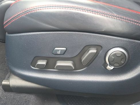 Used 2022 Genesis GV70 3.5T Sport w/ Sport Prestige Package AWD/4WD image 26
