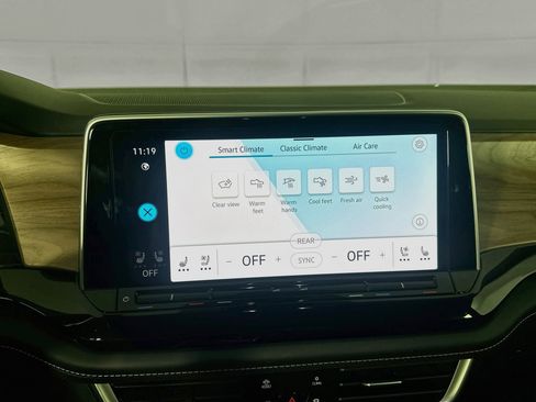 Used 2026 Volkswagen Atlas SE FWD image 23