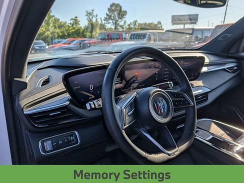 Used 2025 Buick Enclave Sport Touring w/ Power Package FWD image 30