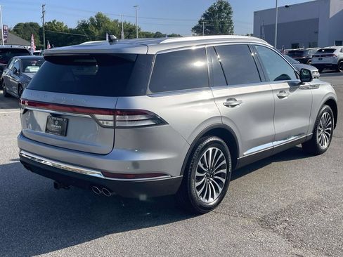 Used 2023 Lincoln Aviator Reserve AWD/4WD image 7