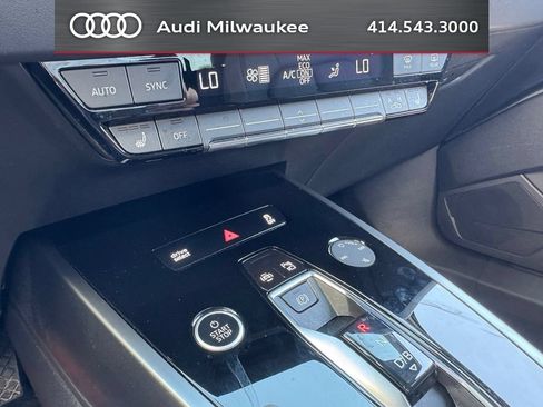 Used 2024 Audi Q4 e-tron Premium Plus AWD/4WD image 21