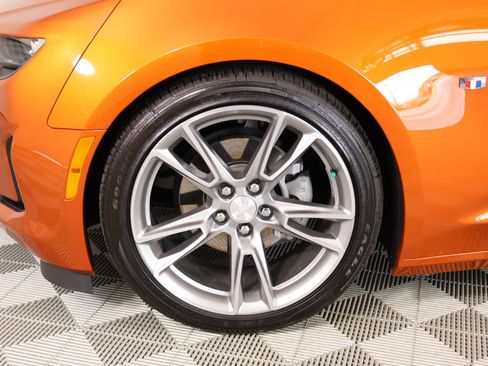 Used 2022 Chevrolet Camaro LT w/ RS Package image 15