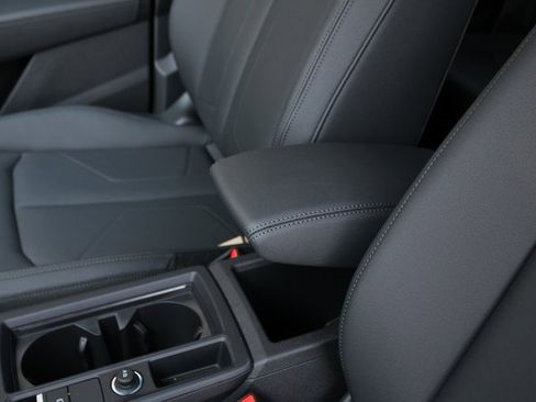 New 2025 Audi Q3 2.0T Premium image 7