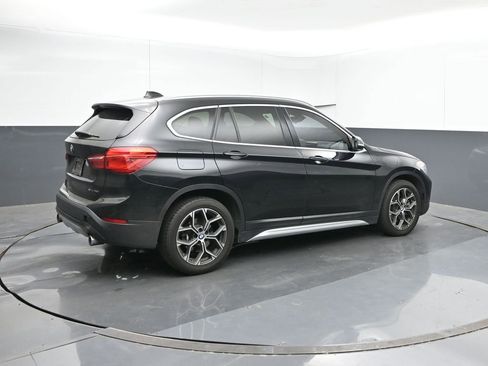 Used 2021 BMW X1 sDrive28i image 5