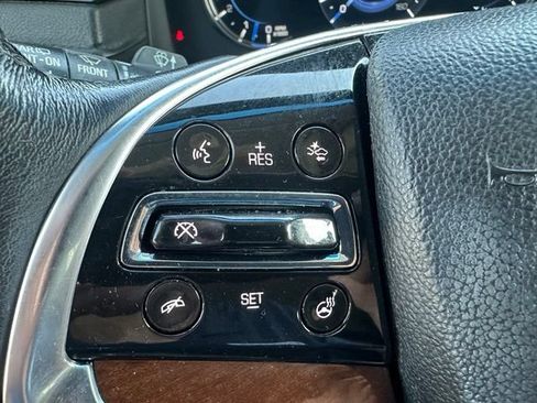 Used 2018 Cadillac Escalade Luxury AWD/4WD image 15