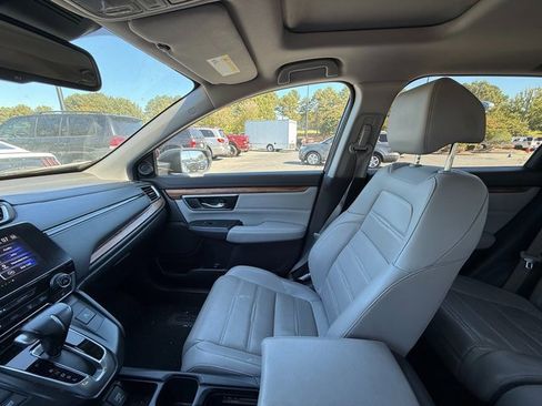 Used 2019 Honda CR-V Touring image 12