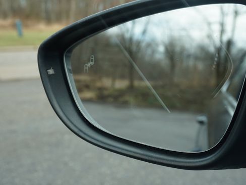 Used 2017 Volkswagen Passat 1.8T SE image 40