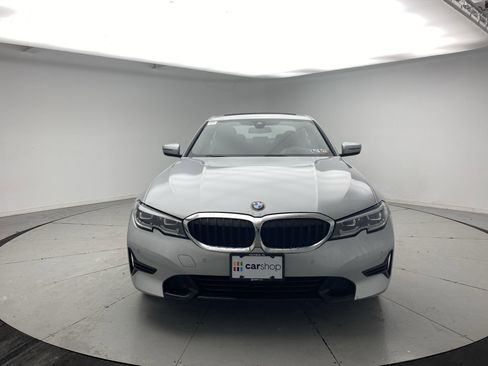 Used 2019 BMW 330i xDrive Sedan w/ Premium Package image 8