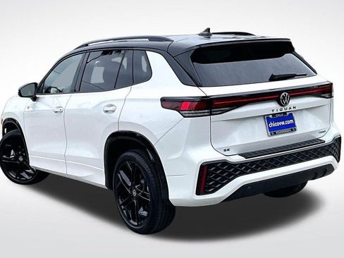 New 2026 Volkswagen Tiguan SE R-Line AWD/4WD image 13