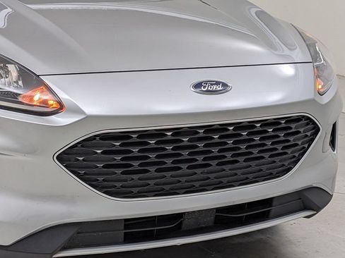 Certified 2022 Ford Escape SE AWD/4WD image 39