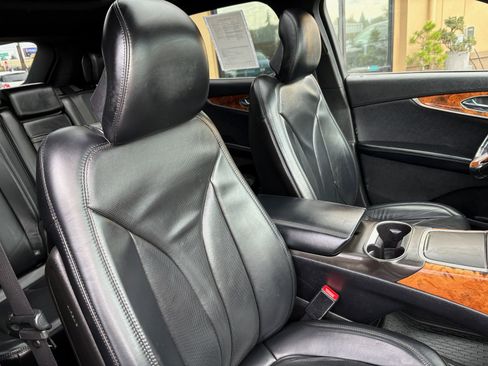 Used 2016 Lincoln MKX Reserve w/ Technology Package image 28