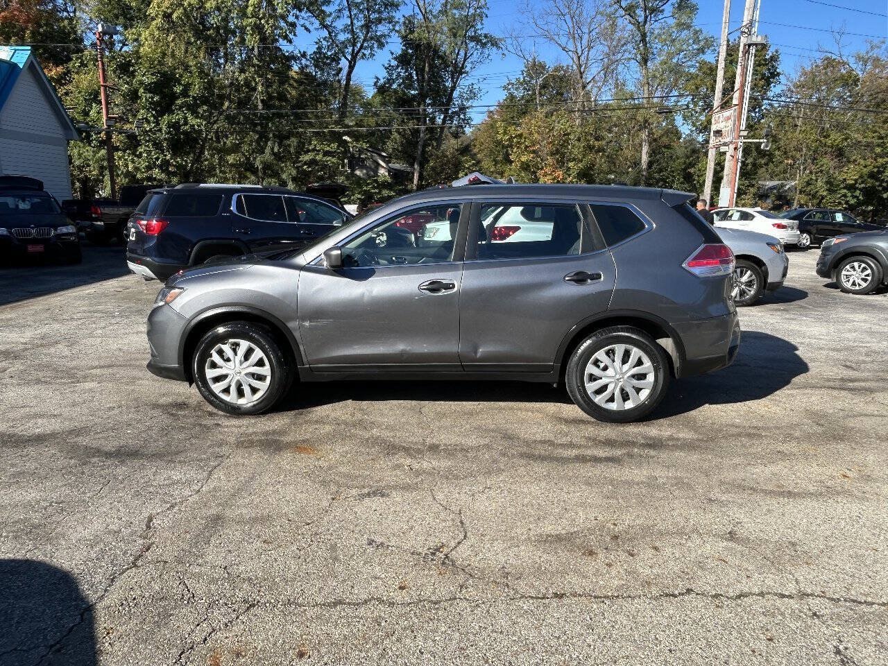 Used 2016 Nissan Rogue S FWD image 4