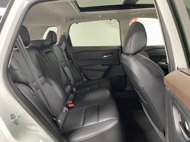 Used 2023 Nissan Rogue SV w/ SV Premium B Package AWD/4WD image 22