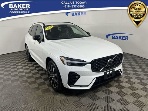 Used 2023 Volvo XC60 B6 Ultimate image 2
