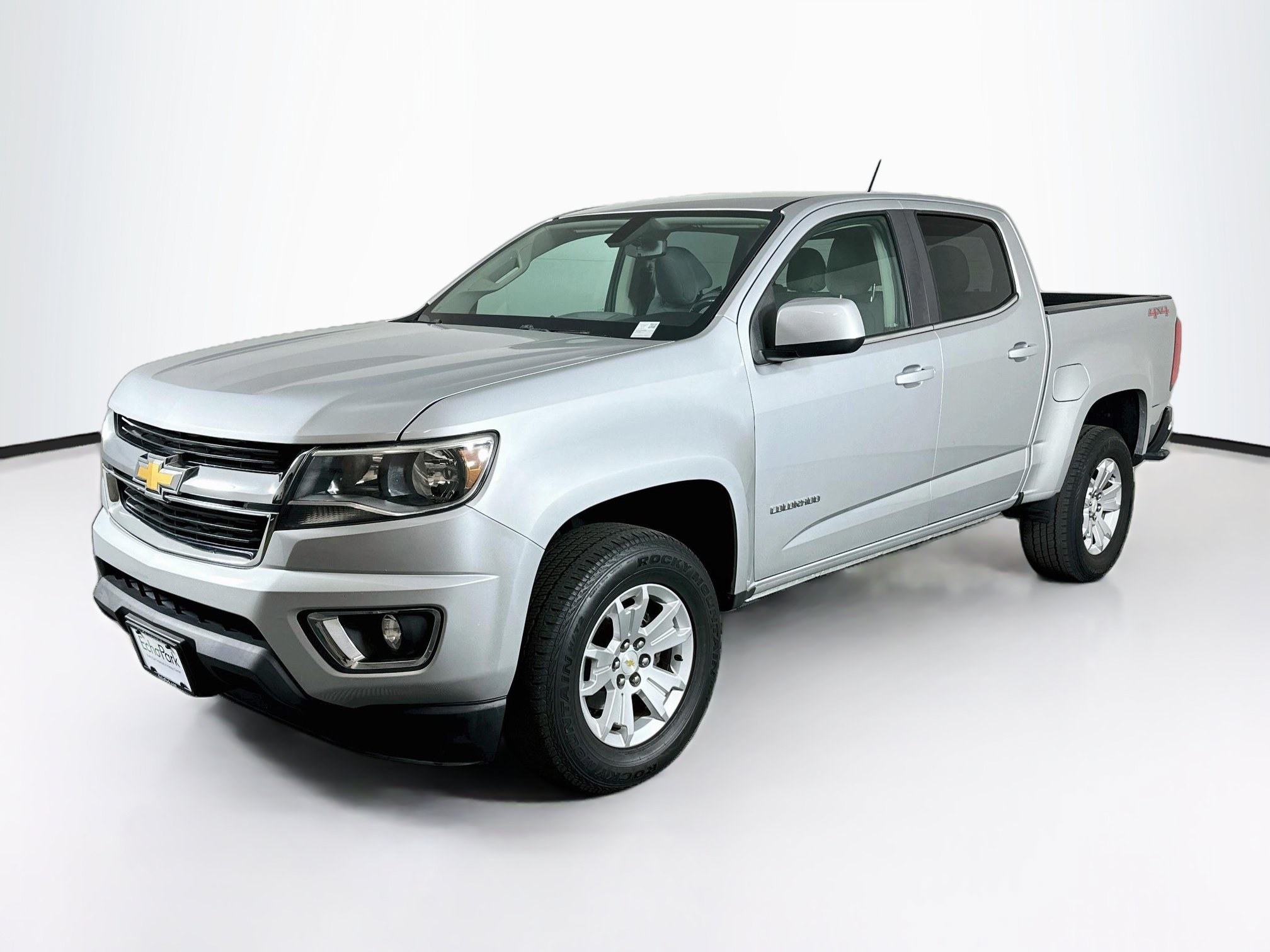 Used 2018 Chevrolet Colorado LT w/ LT Convenience Package AWD/4WD image 3