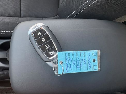 New 2026 Hyundai Venue SEL image 40