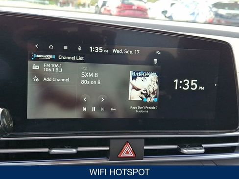 Certified 2024 Hyundai Elantra SEL image 19