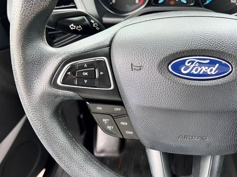Used 2018 Ford Escape SE image 40