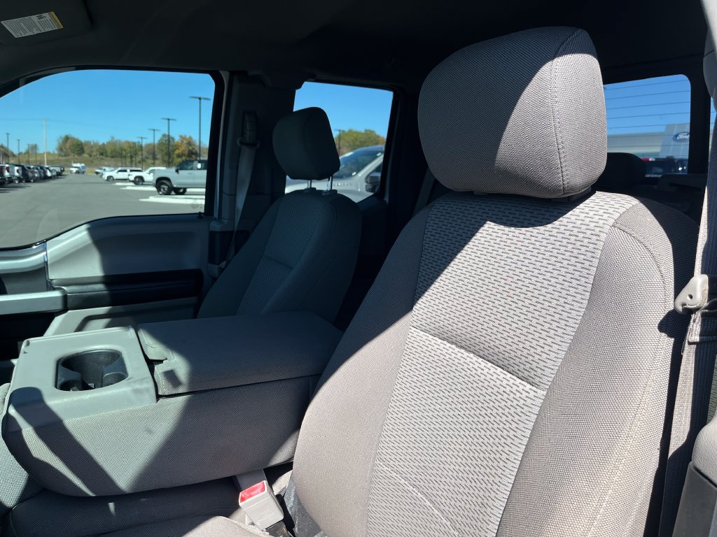 Used 2018 Ford F150 XLT w/ Equipment Group 302A Luxury AWD/4WD image 13