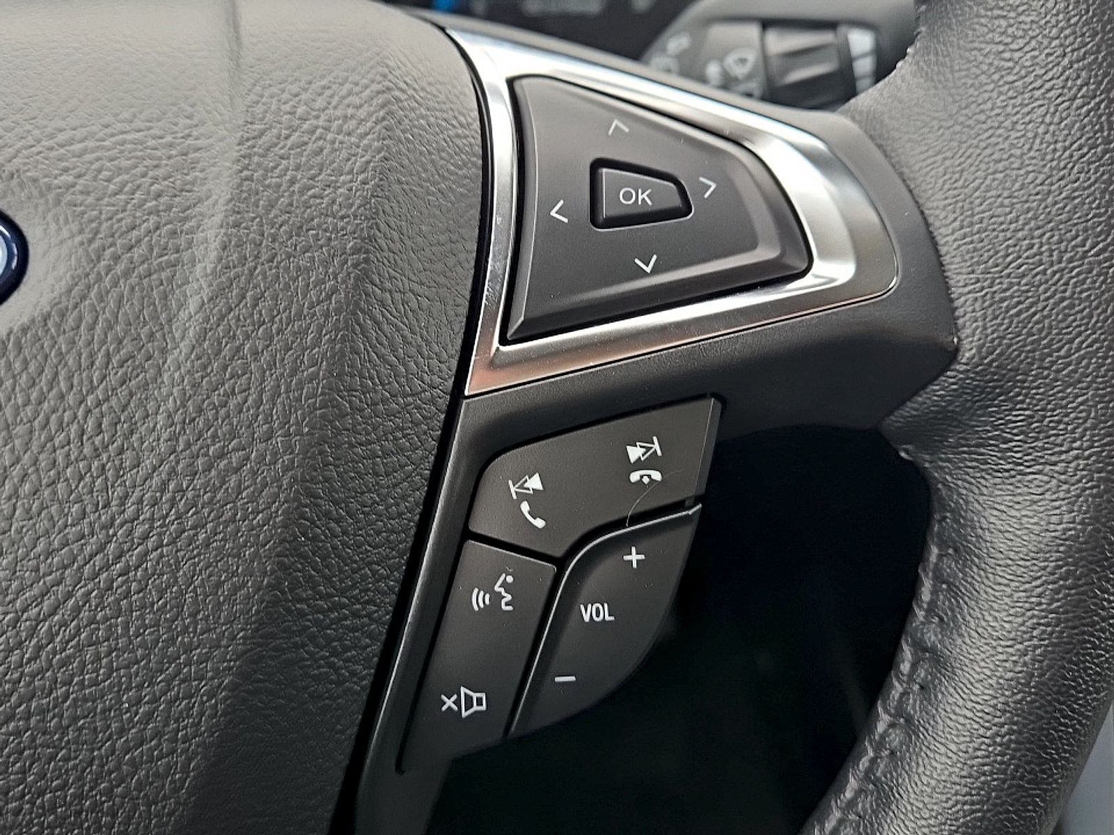 Used 2024 Ford Edge SEL w/ Convenience Package AWD/4WD image 14