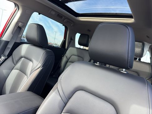 New 2026 Nissan Pathfinder SL image 27