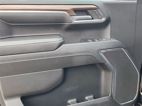 Used 2024 Chevrolet Silverado 1500 LT image 22