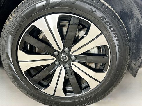 Used 2024 Volvo XC60 T8 Core w/ Climate Package AWD/4WD image 10