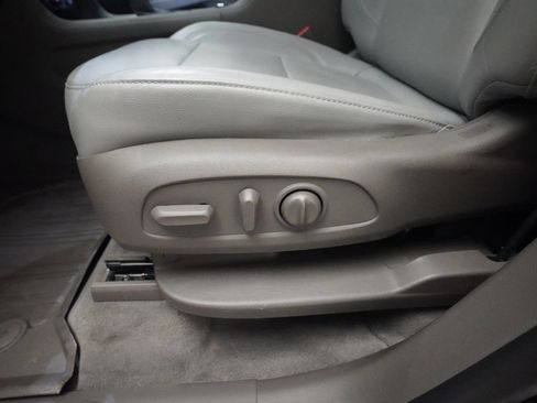 Used 2021 Chevrolet Traverse LT w/ LPO, Floor Liner Package AWD/4WD image 30