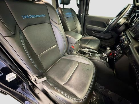 Used 2022 Jeep Wrangler Unlimited Rubicon 4xe w/ Cold Weather Group AWD/4WD image 15