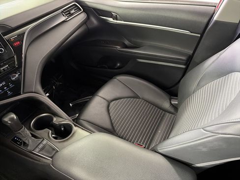 Used 2023 Toyota Camry SE FWD image 21