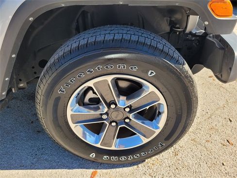 Certified 2022 Jeep Wrangler Unlimited Sahara image 19