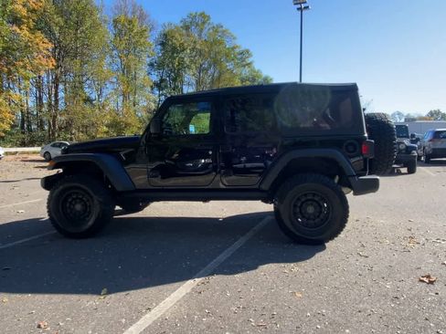 Used 2022 Jeep Wrangler Unlimited Sport image 8