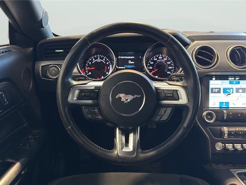 Used 2018 Ford Mustang Coupe w/ Equipment Group 101A RWD image 13