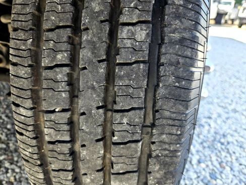 Used 2014 Ford E-350 and Econoline 350 Super Duty w/ A/C Prep Package image 34