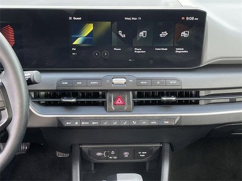 Used 2025 Kia K4 LXS image 15