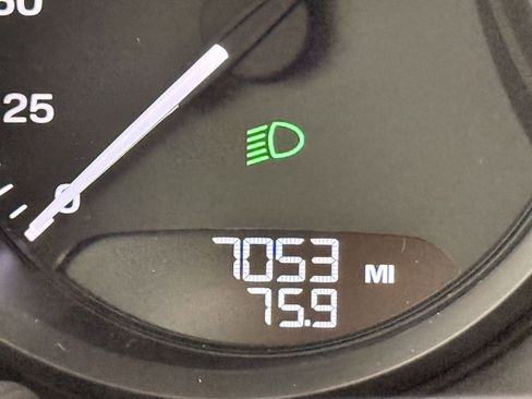 New 2025 Porsche Macan image 19