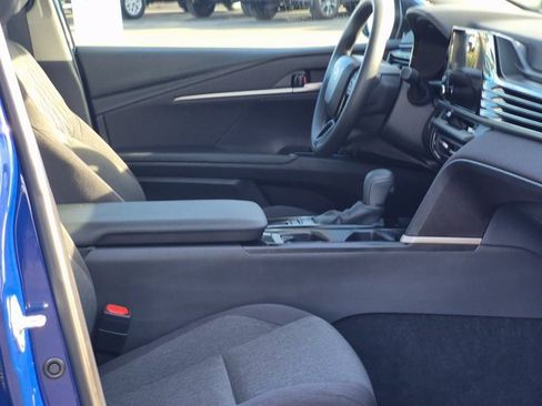 Used 2025 Toyota Camry LE image 20