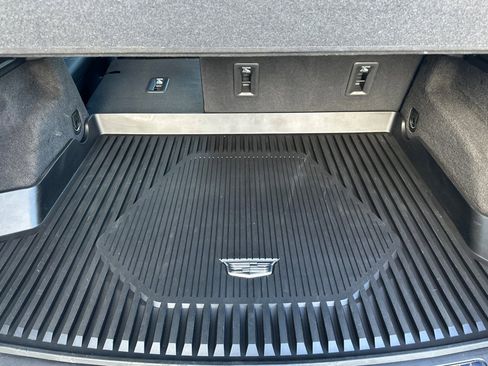 Used 2024 Cadillac XT4 Sport image 17