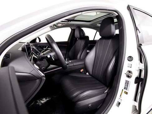 Certified 2026 Mercedes-Benz E 350 Sedan image 4