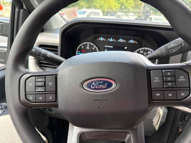 New 2026 Ford F550 4x4 Regular Cab Super Duty image 18