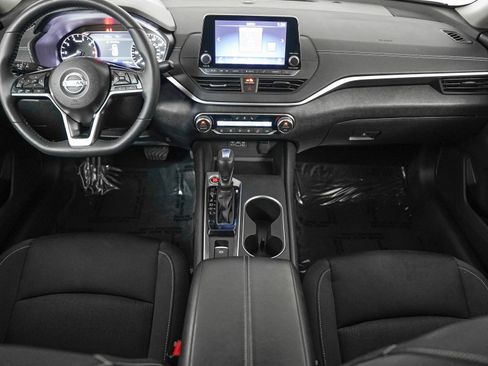 Used 2019 Nissan Altima 2.5 SV image 12