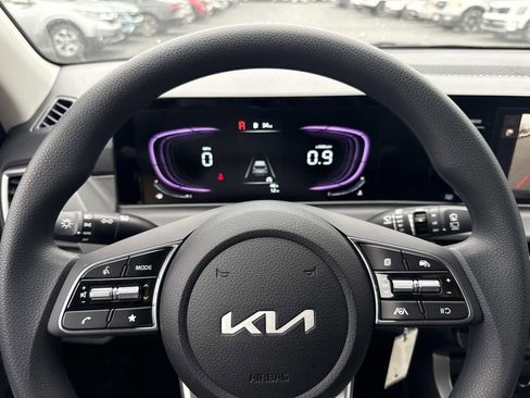 New 2026 Kia Seltos LX image 11