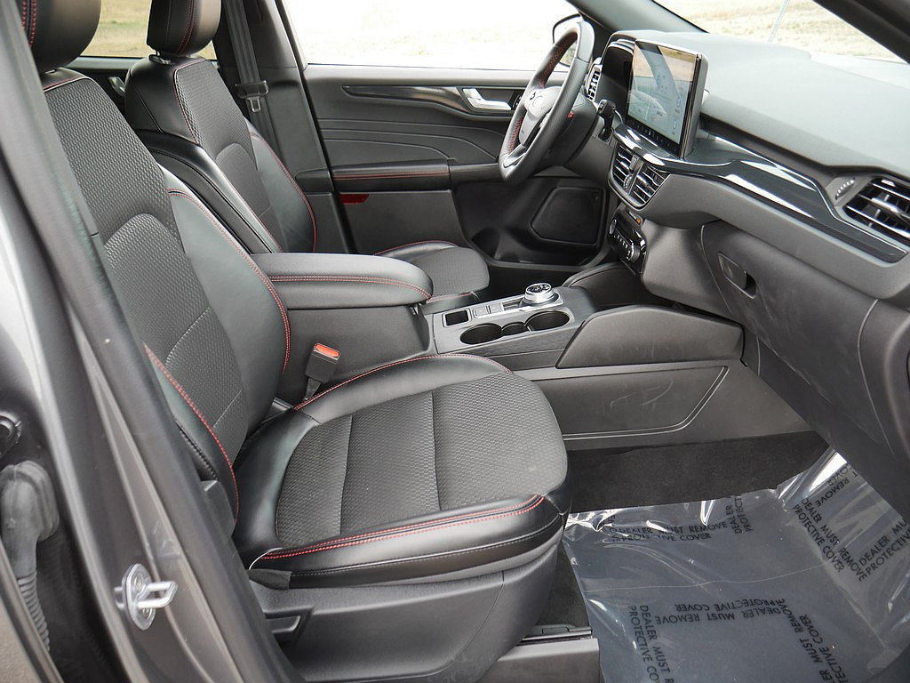 Used 2024 Ford Escape ST-Line w/ Tech Pack #1 AWD/4WD image 52