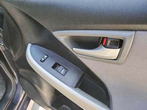 Used 2013 Toyota Prius Two FWD image 27