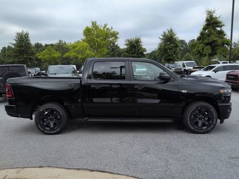 New 2026 RAM 1500 Express AWD/4WD image 3