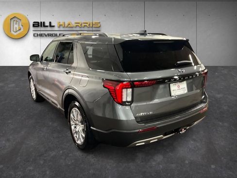 Used 2025 Ford Explorer Active w/ Active Comfort Package AWD/4WD image 12