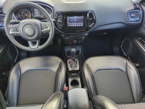 Used 2021 Jeep Compass Latitude image 19